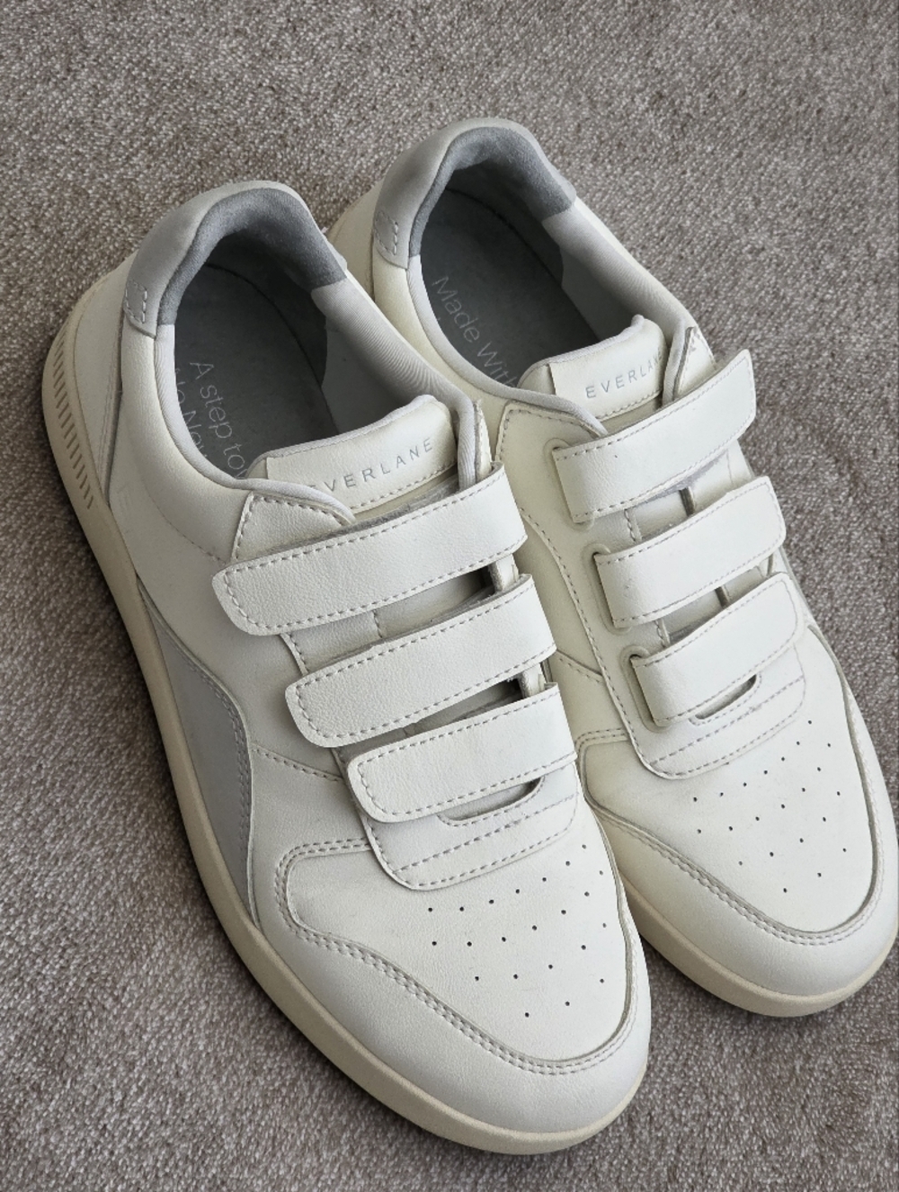 EVERLANE The ReLeather® Velcro Court Sneaker Off White/Fog Unisex W-8 M-6